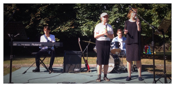 Louange, Chrétien, musique, Châtellerault, Église pentecôtiste unie, église, protestante